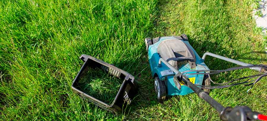 how to put bag back on lawn mower